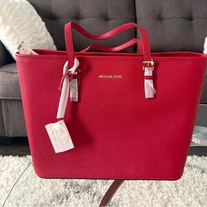 Michael Kors Jet Set Crimson Tote